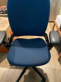 Steelcase Leap V1