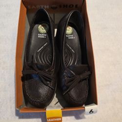 Women's Earth Shoes 
