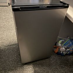 Mini fridge