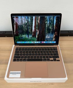 13" MacBook Air 500GB SSD***Only $499
