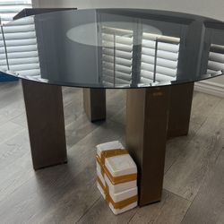 Round Coffee Table 