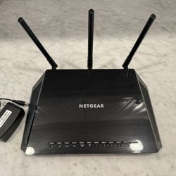  Netgear Nighthawk AC1750 Smart WiFi Router 