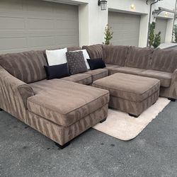 Huge Taupe Sectional Couch From Ashley Furniture In Like New Condition - FREE DELIVERY 🚚