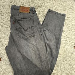Levi’s men’s gray denim jeans  In very good condition 34x34
