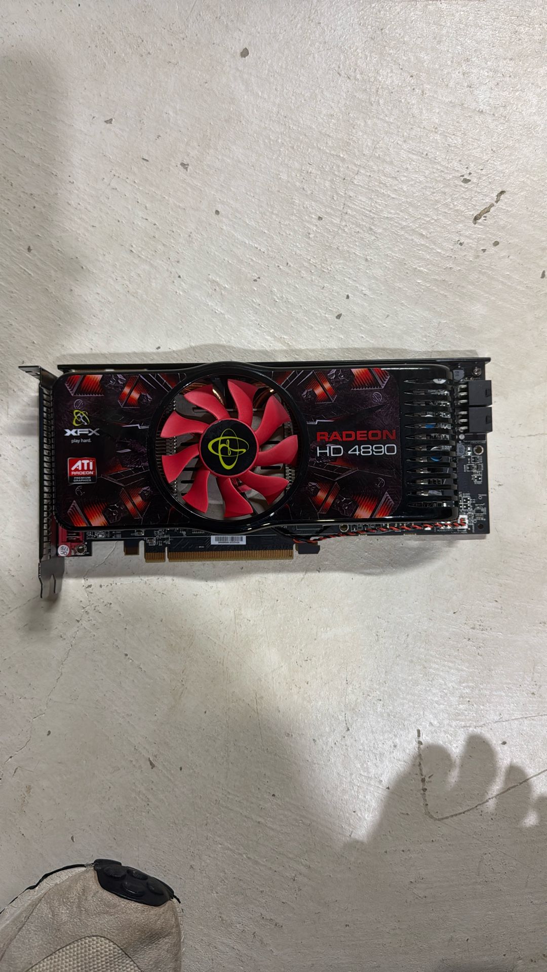 XFX Radeon HD 4890 DirectX 10.1 HD-489X-ZSFR 1GB 256-Bit GDDR5 PCI Express 2.0 x