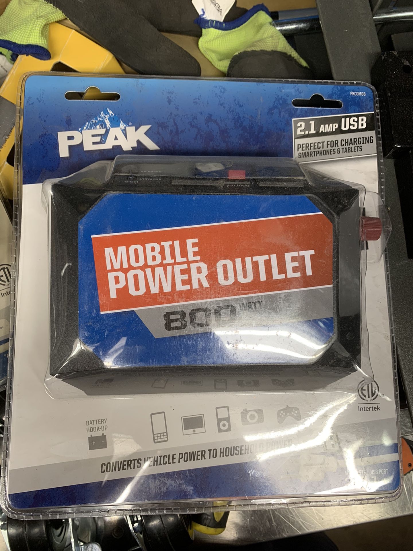 Peak 800 watts Converter tailgating/camping