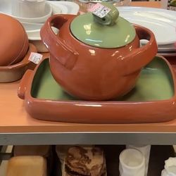 Ceramic Pot with Lid and Tray