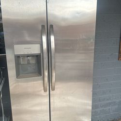 Frigidaire Double Door FREE,FREE