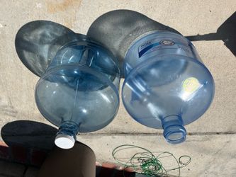 3 gallon water containers
