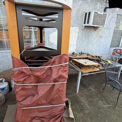 Baldwin Display Stand