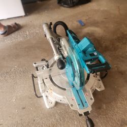 12" Slinding MAKITA MITER BOX NEW