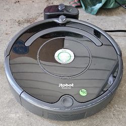 Wi-Fi® Connected Roomba® 675 Robot Vacuum
