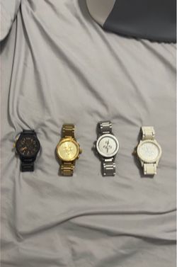 51-30 nixon watches