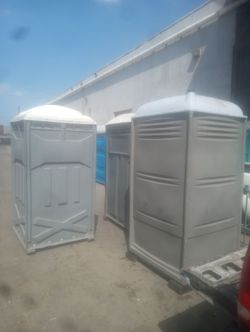 Portable restroom