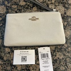 COACH WRISTLET**NWT