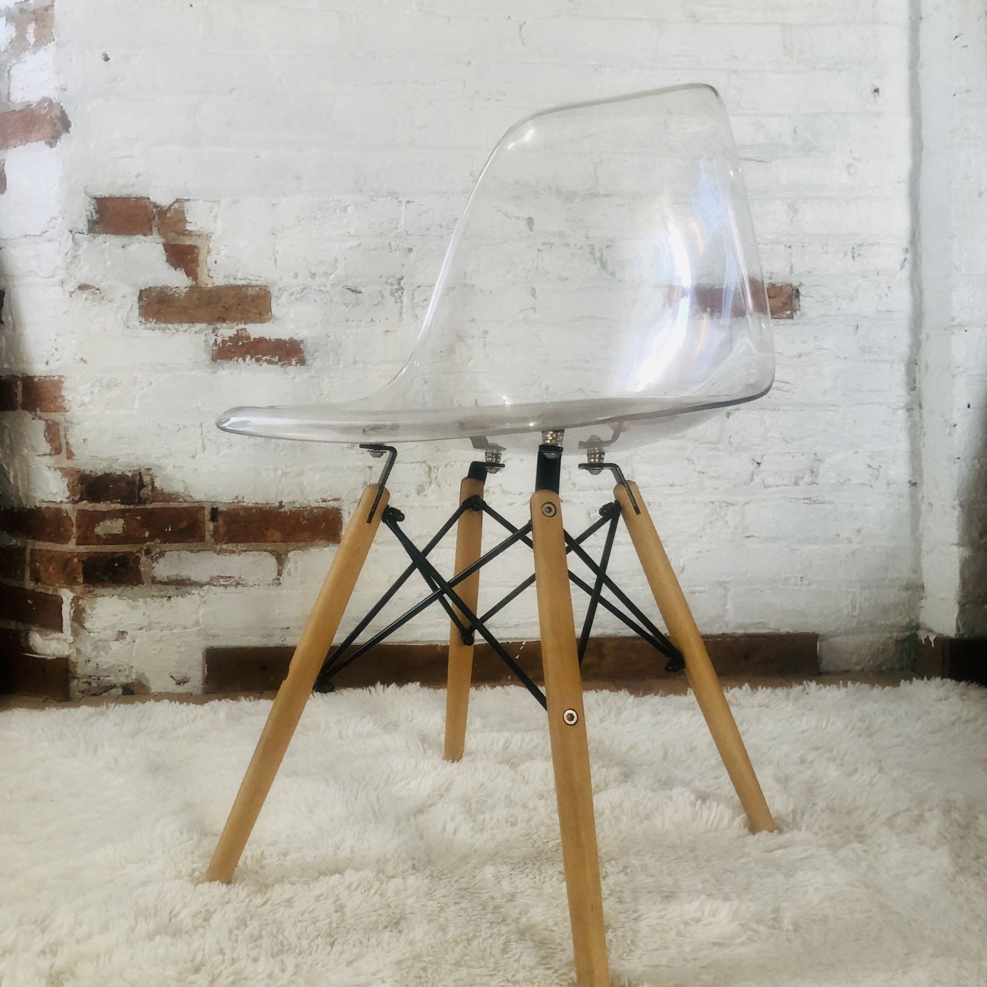 [SOLD] World Market Lucite Chair | Side chair 