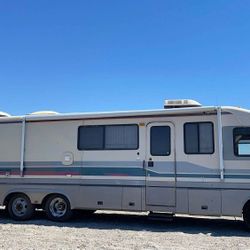 Need repair/storage space(short-term)