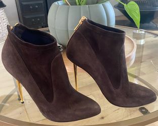 Tom Ford / tom ford  brown suede boots /short boots size 40 , size 9