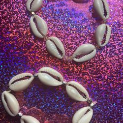 Cowrie Shell Bracelet 