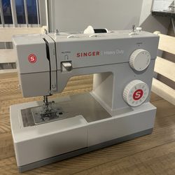 Singer sewing machine 725 heavy duty