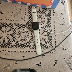 Apple Watch 150.00  Obo