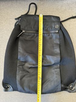 Lululemon Mesh hotsell Drawstring BackPack Excellent condition