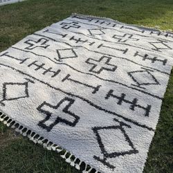 7X1O Area Rug 