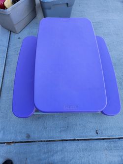 Lifetime Child's Pic Nic Table. Legs Fold. New Condition Never Used. Retails For $60+tax. $40