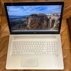 HP ENVY 17” TOUCHSCREEN - WIN 11 - 512 HDD - 16 GB - i7