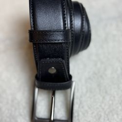 Men’s Black Genuine Leather Belt Gunmetal Buckle Size M