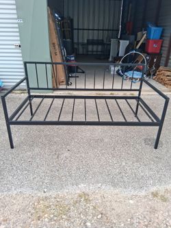 Twin size bed frame with trundle