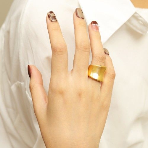 Simple Big Bold Solid 18K Gold Thick Ring