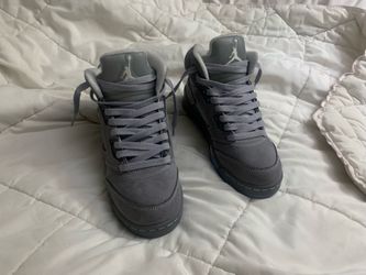 Wolf  greys size 5 in men