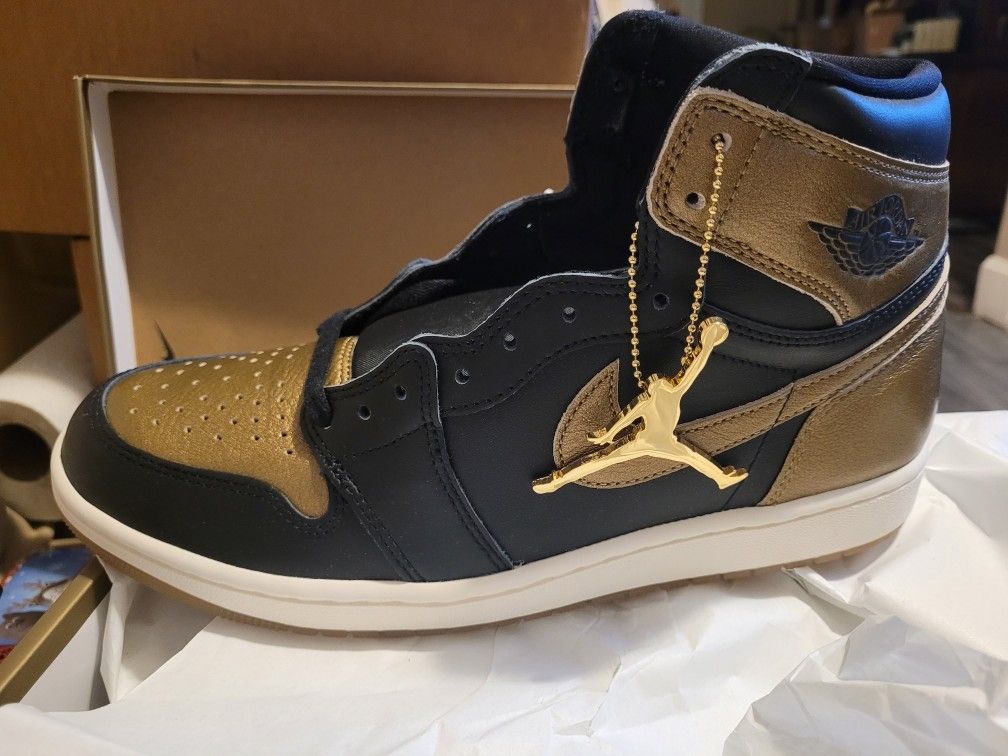 Jordan 1 Retro Black Gold