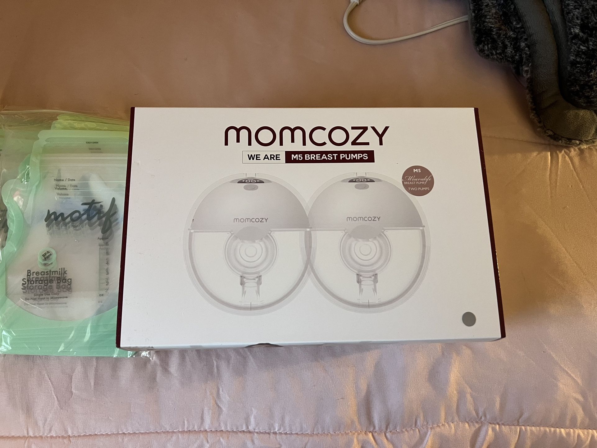 Momcozy M5 Breast Pumps