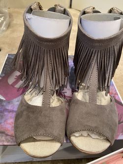 Grey Joyfolie Joy Fringe sandals little kids girls size 10