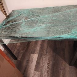 Kitchen Table & 4 Chairs