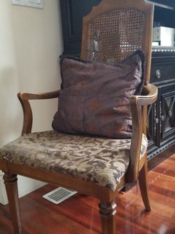 Free Chair