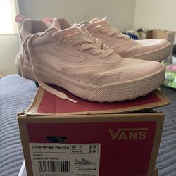 Shoes / Vans