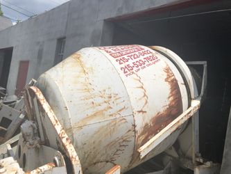 Cement mixer