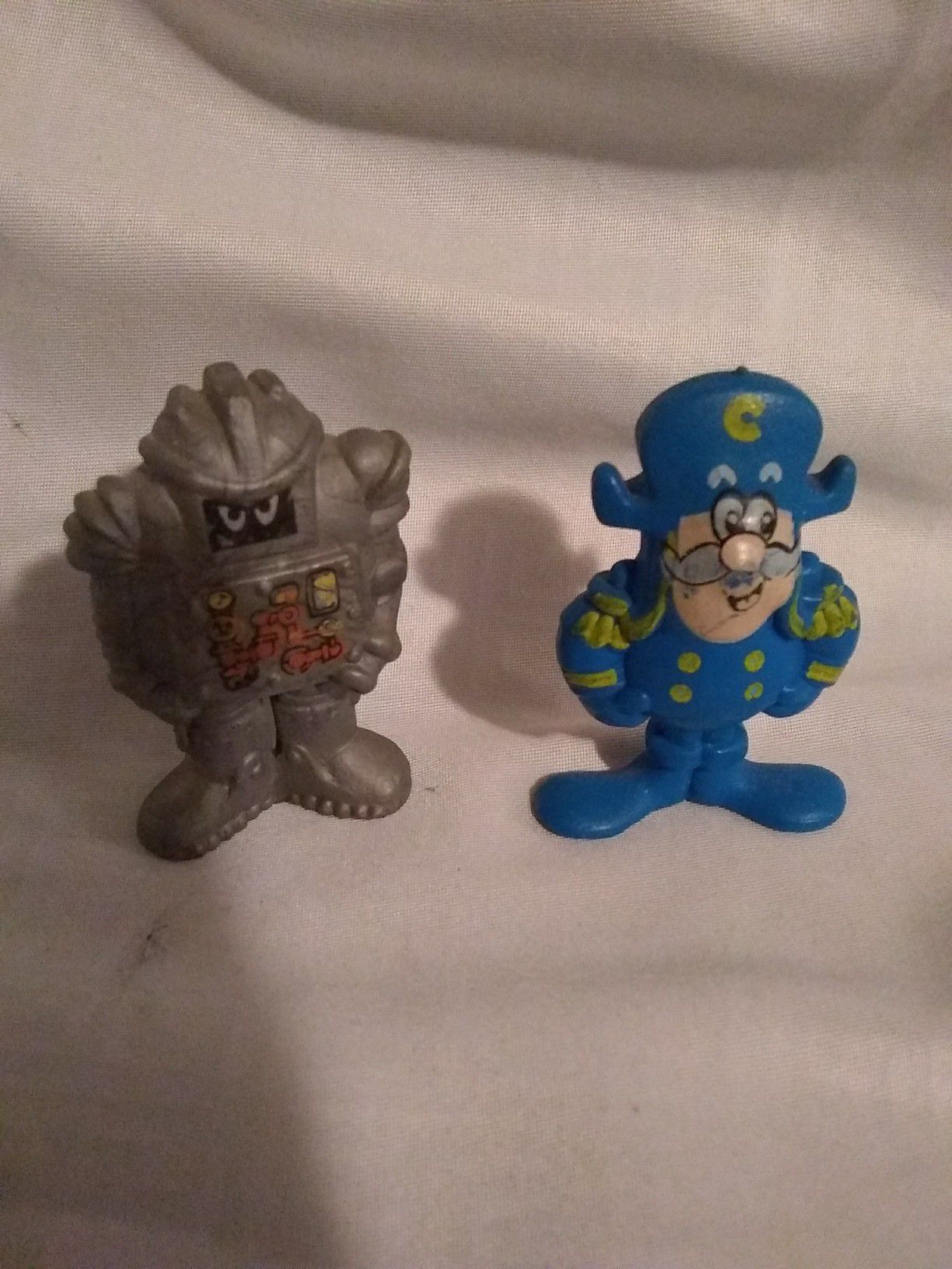 Robot and Captain Crunch toys 1986