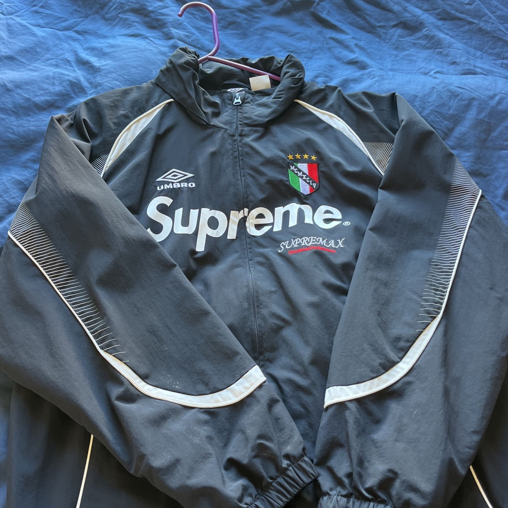 Supreme Umbro Track Jacket for Sale in Los Angeles, CA - OfferUp Supreme Umbro Track Jacket for Sale in Los Angeles, CA - OfferUp