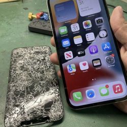 iPhone and Samsung New Screens 