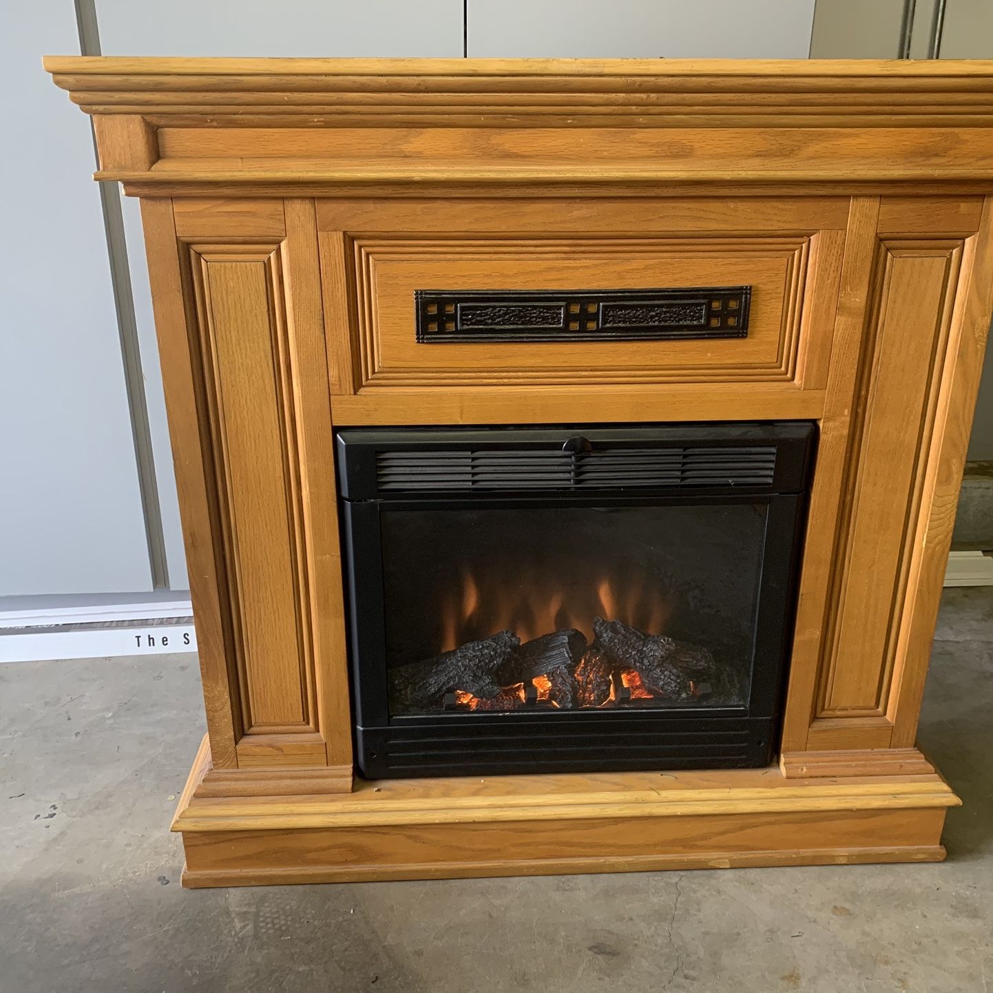 Electric fireplace-Costco purchase for Sale in Placentia, CA - OfferUp