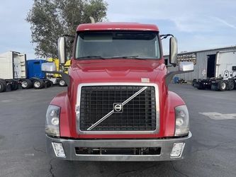 SEMI - 2013 Volvo Vnl64t670 ( SHOOT BEST OFFERS)