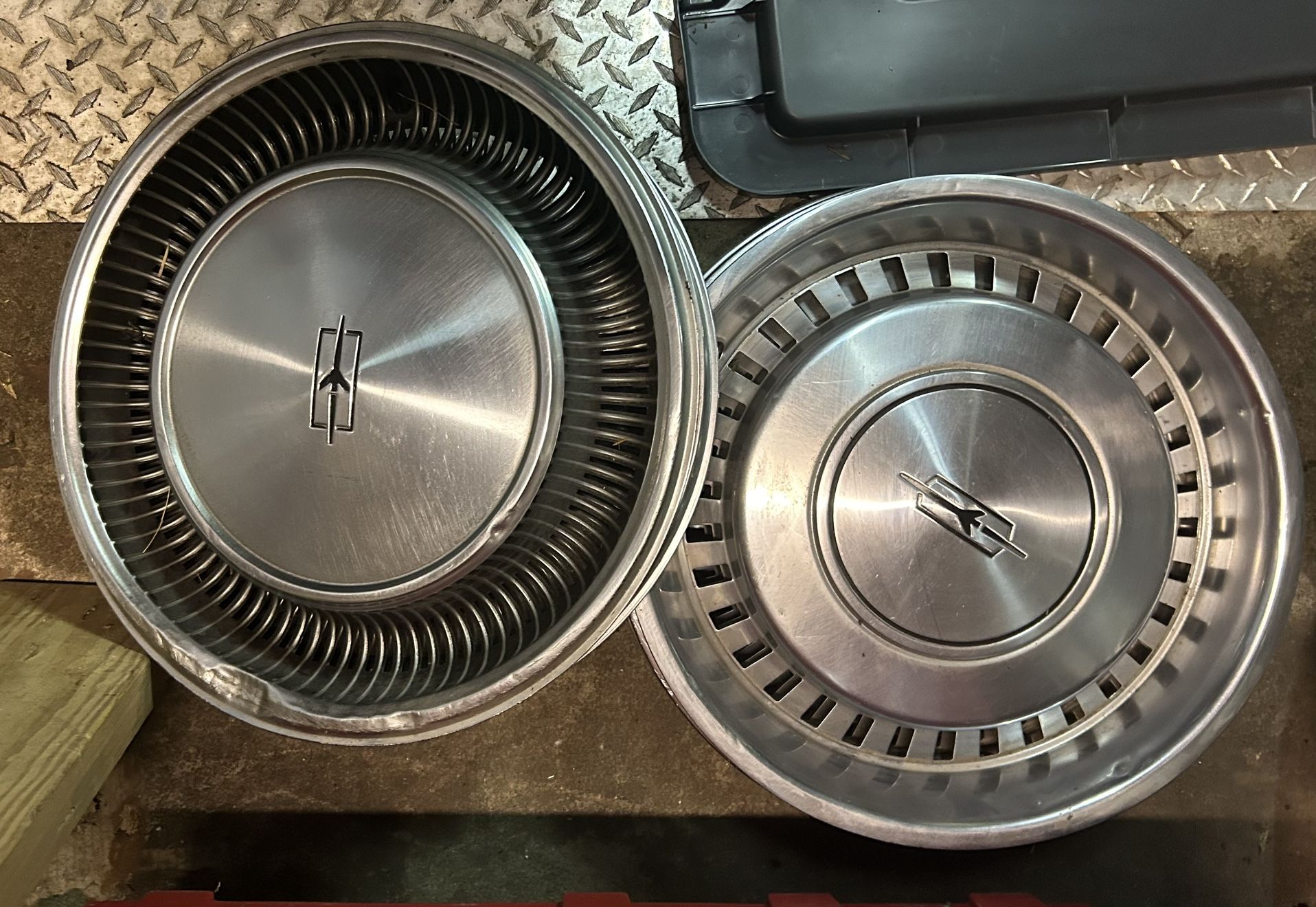 Vintage Oldsmobile Hubcaps