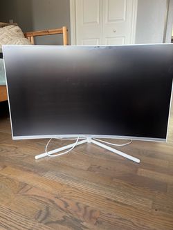 Samsung ultra hd 4K 32” Curved Widescreen Monitor White