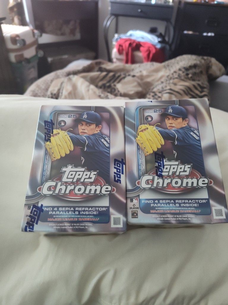 Topps Chrome Baseball Cards