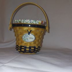 Longaberger 2006 Collectors Club Miniature Daisy Basket with Fabric
 Protector

