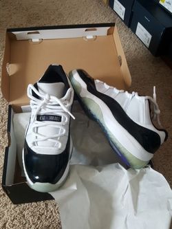 Jordan 11 low concorde near ds size 9
